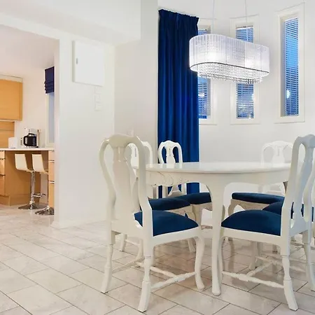 Apartment Club In *